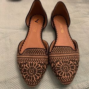 Restricted Woven Open Flats